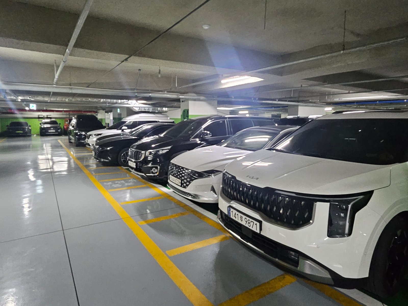 실제 주차장 전경