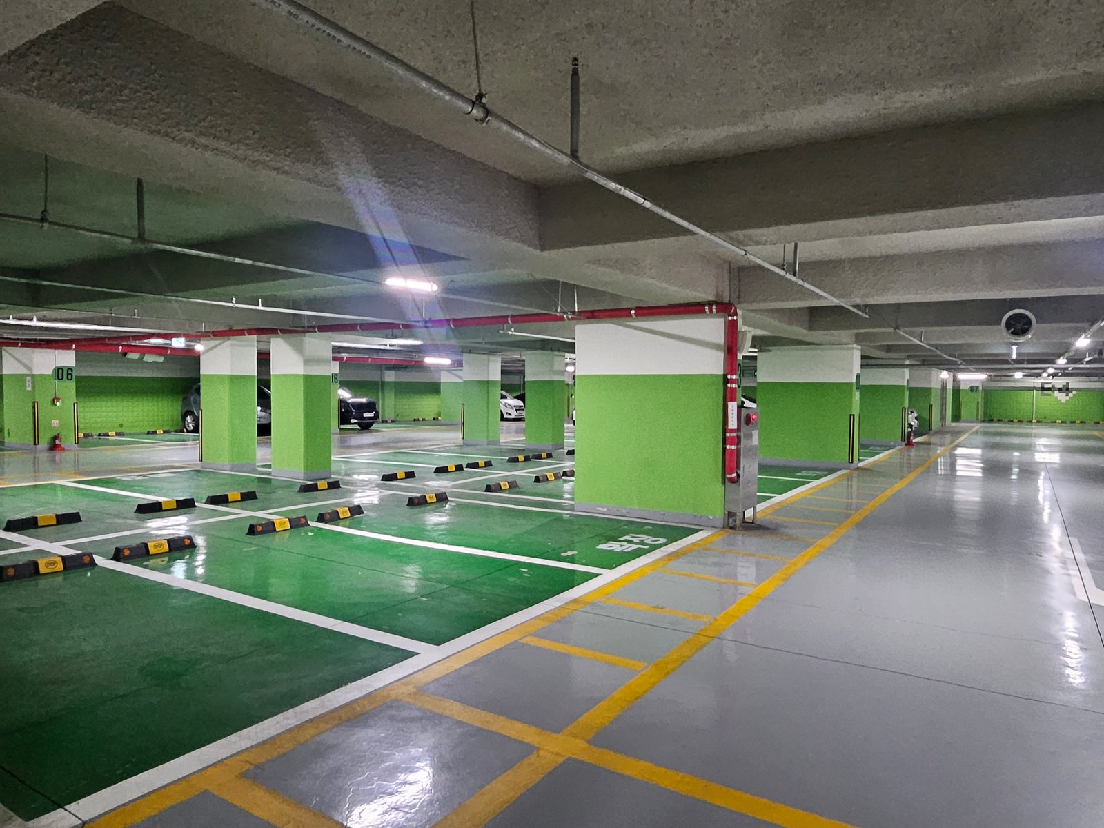 실제 주차장 전경
